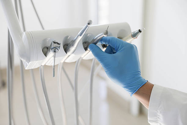 Professional Emergency Dentist technician working in Bourbon, MO